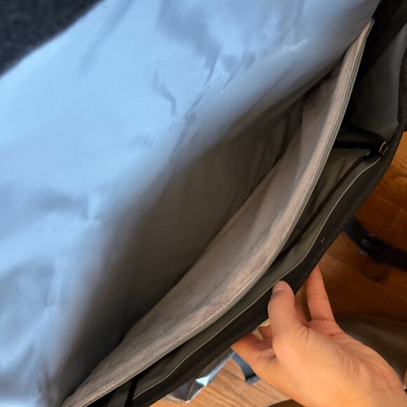 BNWT Rareform Manhattan Messenger Bag - Picture 4 of 5